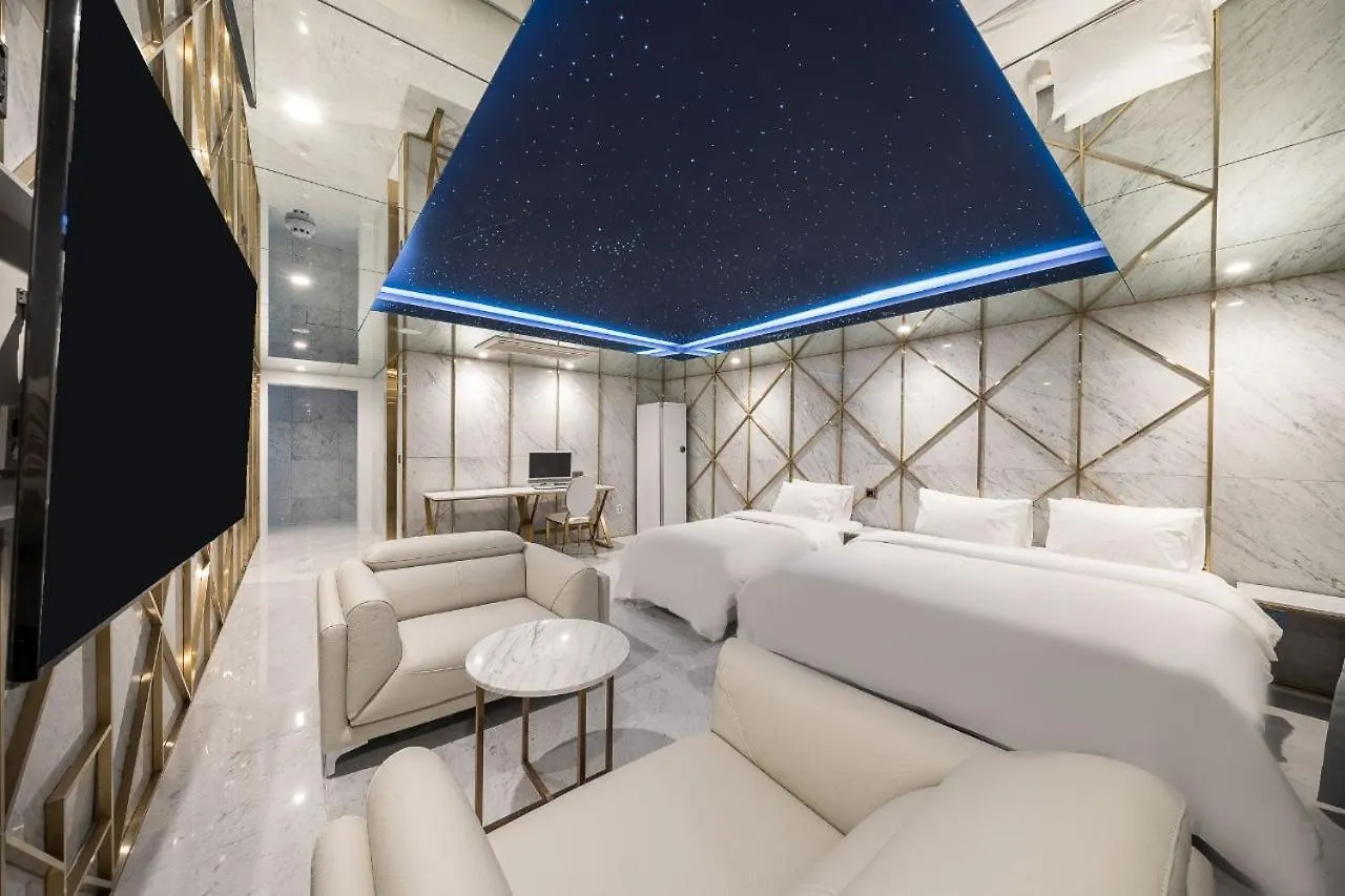 Amourex Seoul 3*,  South Korea